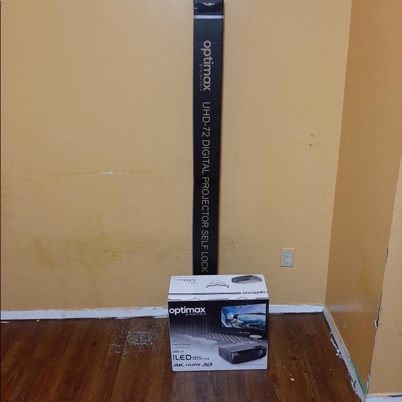 Optimax Projector 4K - Picture 6 of 16